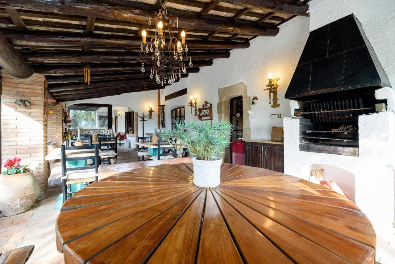 Masia Can Manent Del Bosc S XVIII Santa Eulalia de Ronsana ภายนอก รูปภาพ
