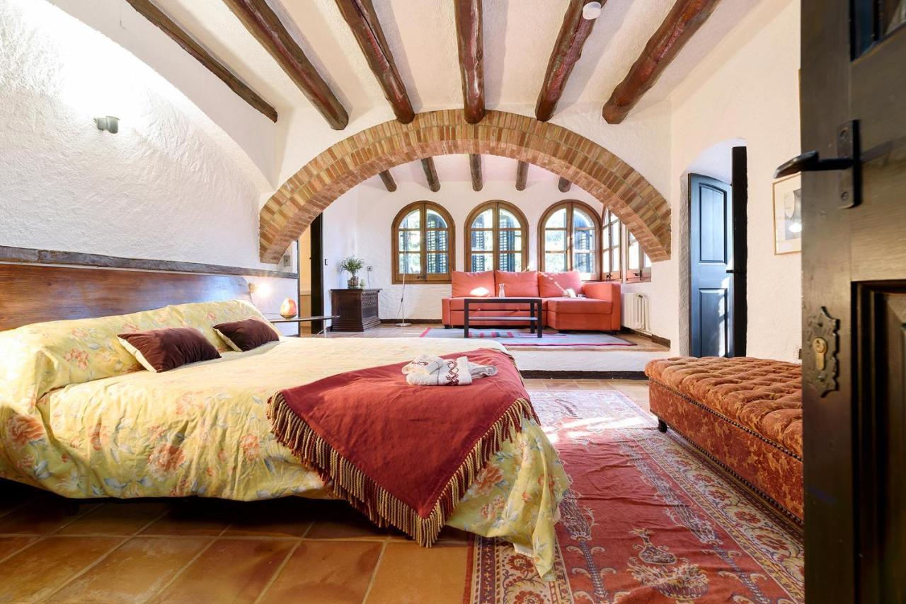 Masia Can Manent Del Bosc S XVIII Santa Eulalia de Ronsana ภายนอก รูปภาพ